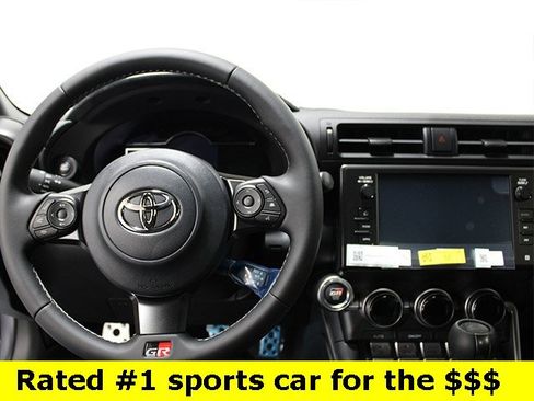 New 2025 Toyota GR86 Premium image 5