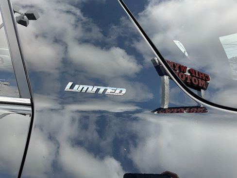 Used 2023 Toyota 4Runner Limited AWD/4WD image 10