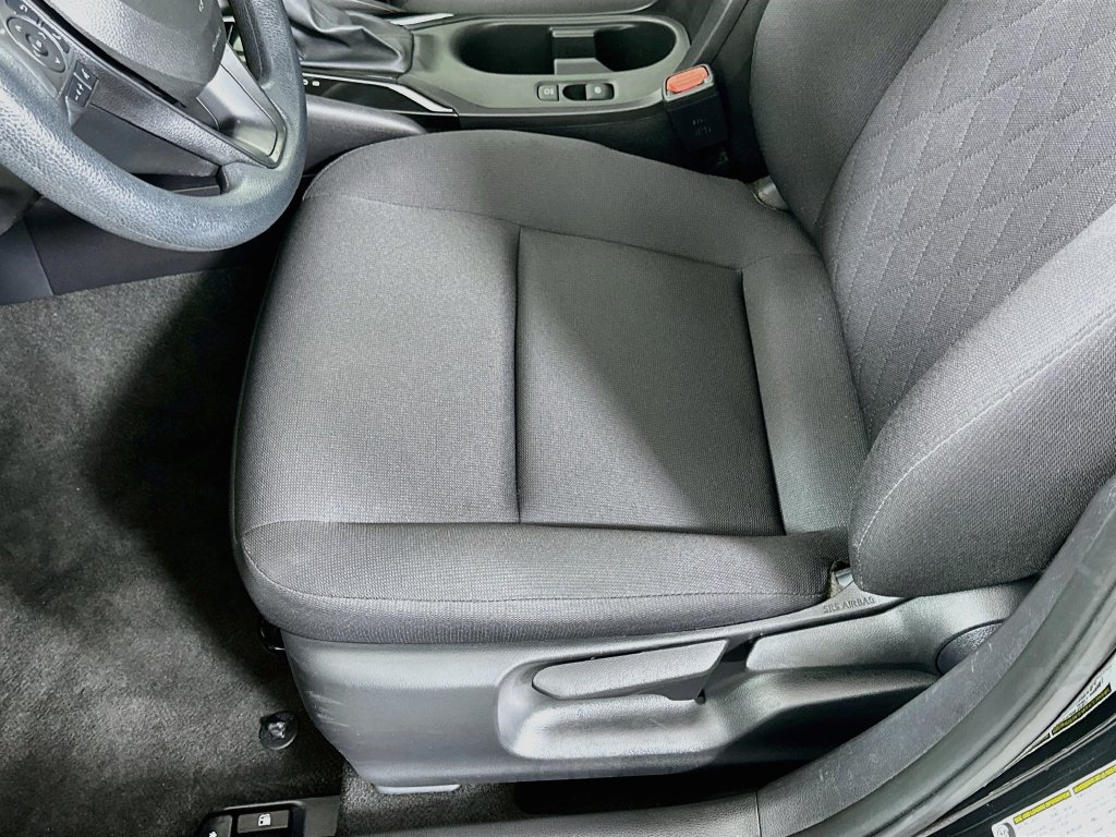 Certified 2025 Toyota Corolla LE FWD image 20