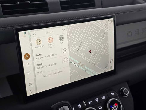 Used 2025 Land Rover Defender 110 X-Dynamic SE image 27