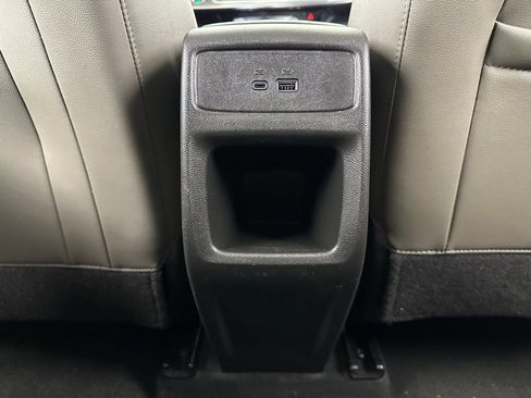 Used 2025 Chevrolet Trax ACTIV w/ Sunroof Package FWD image 26