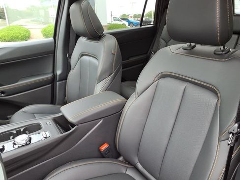 New 2026 Jeep Cherokee Limited AWD/4WD image 10