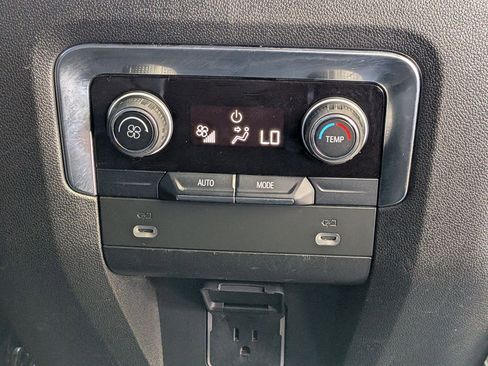 Used 2021 Chevrolet Tahoe Z71 image 26