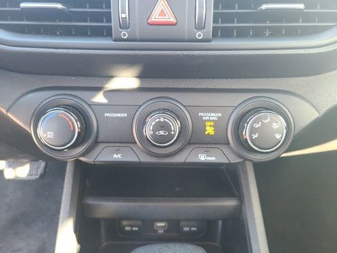 Used 2023 Kia Forte LXS image 27
