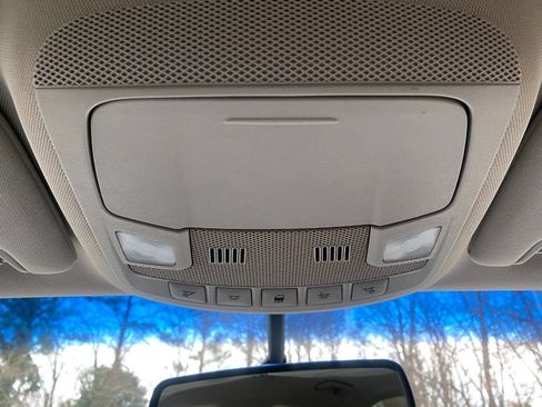 Used 2016 Lincoln MKZ Base 4dr Sedan w/ Equipment Group 200A Select image 37