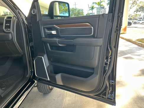 Used 2024 RAM 3500 Laramie image 25