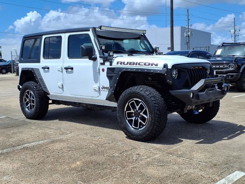 Used 2024 Jeep Wrangler Unlimited Rubicon w/ Convenience Group AWD/4WD image 2