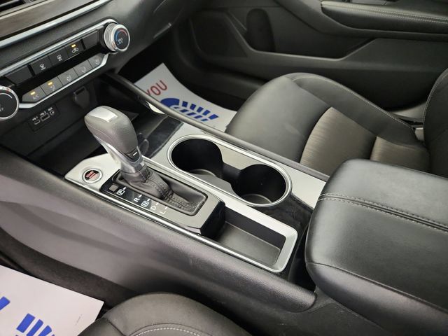 Used 2024 Nissan Altima 2.5 SV FWD image 15