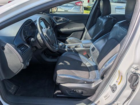 Used 2015 Chrysler 200 S w/ Navigation & Sound Group I FWD image 15
