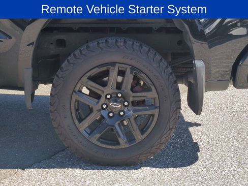 Certified 2023 Chevrolet Silverado 1500 LT Trail Boss w/ LPO, Dark Essentials Package AWD/4WD image 23