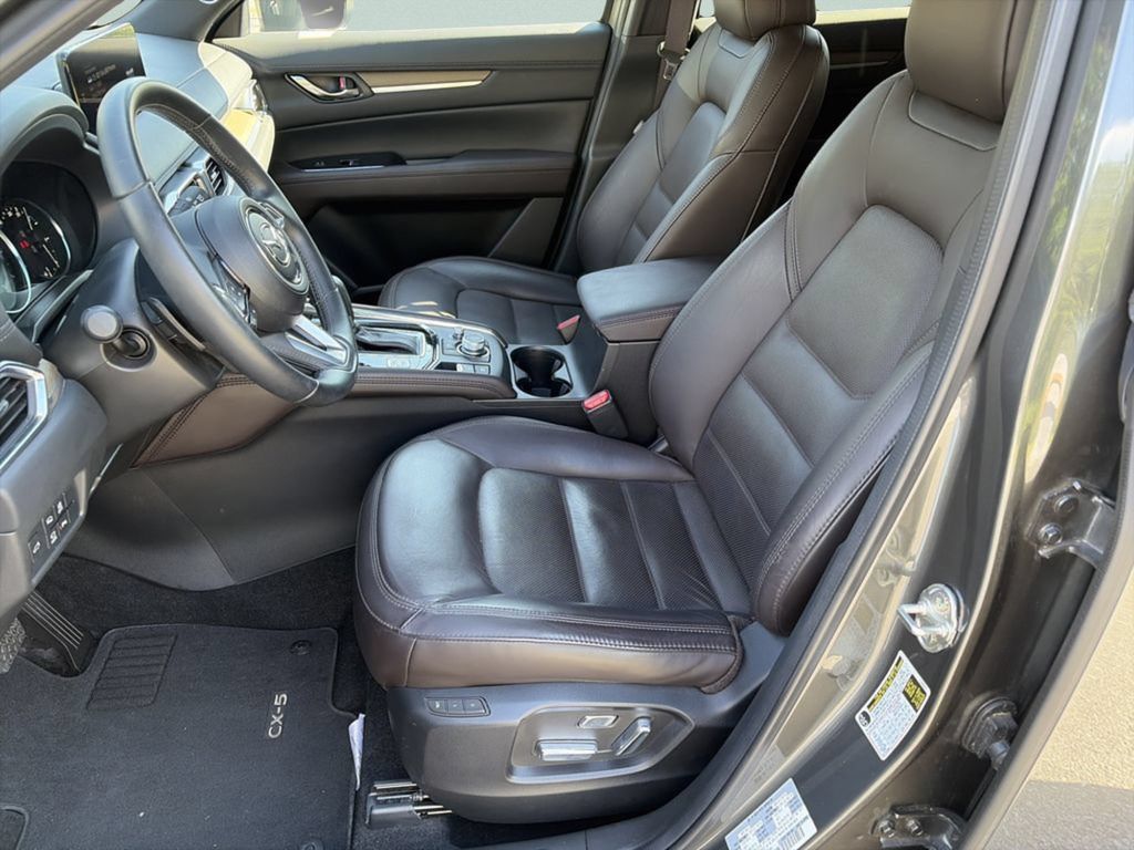 Used 2021 MAZDA CX-5 Signature AWD/4WD image 25