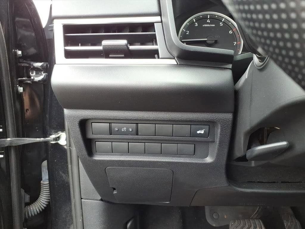 Used 2024 Mitsubishi Outlander SE AWD/4WD image 19