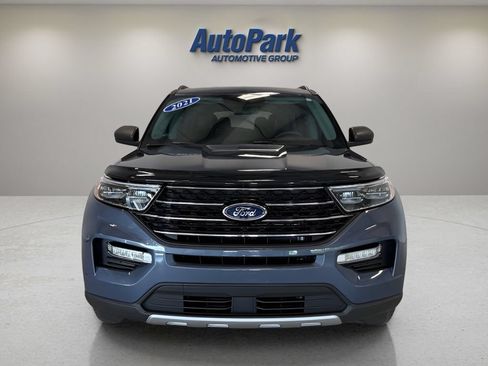 Certified 2021 Ford Explorer XLT w/ Equipment Group 202A AWD/4WD image 2