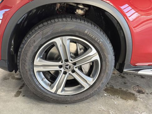 Used 2022 Mercedes-Benz GLC 300 4MATIC image 9