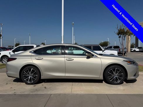 Used 2024 Lexus ES 350 w/ Premium Package FWD image 19