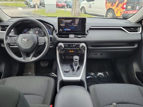 Used 2024 Toyota RAV4 XLE image 10