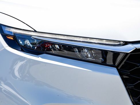 Used 2026 Honda CR-V EX image 17