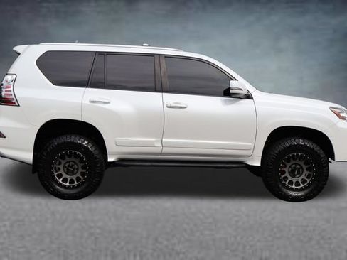 Used 2014 Lexus GX 460 w/ Premium Package AWD/4WD image 2