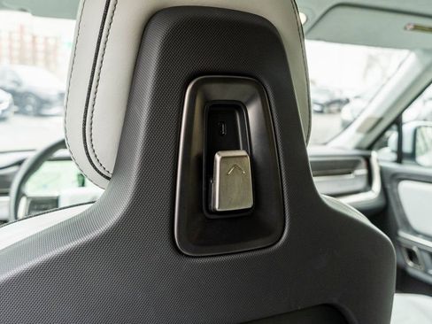 Used 2024 Rivian R1S Adventure image 36