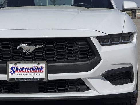 Used 2024 Ford Mustang Coupe RWD image 8