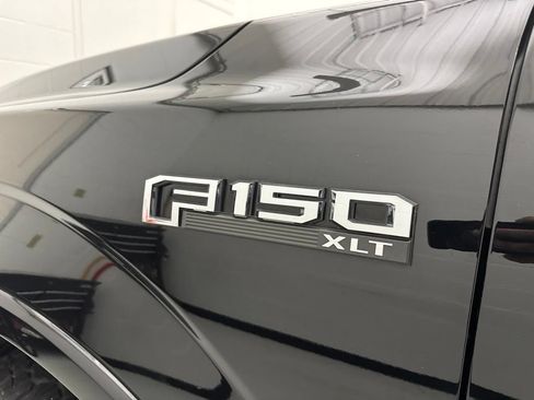 Used 2018 Ford F150 XLT w/ Equipment Group 302A Luxury AWD/4WD image 11