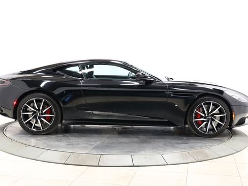 Used 2018 Aston Martin DB11 V12 image 58