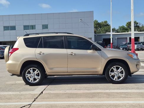 Used 2011 Toyota RAV4 2WD w/ Upgrade Value Pkg image 7