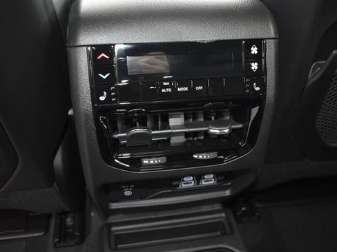 New 2025 Jeep Grand Cherokee L Limited w/ Black Appearance Package image 27