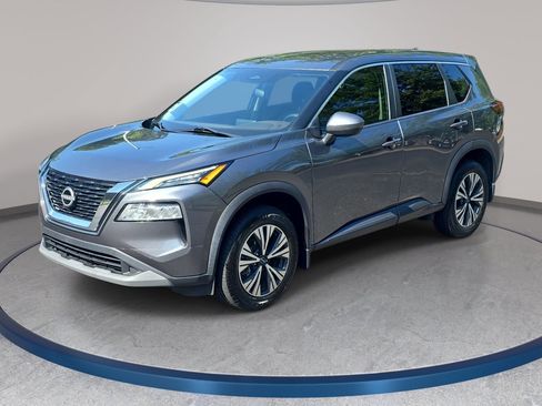 Used 2022 Nissan Rogue SV FWD image 1