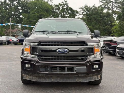 Used 2018 Ford F150 XLT w/ Equipment Group 302A Luxury RWD image 3