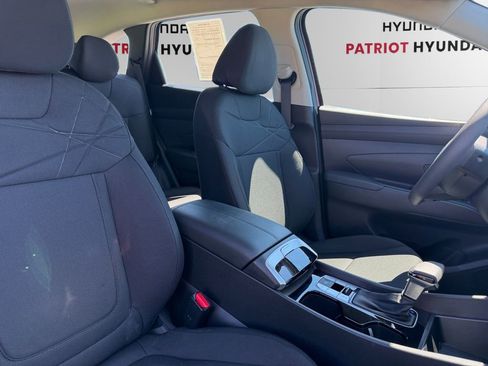 Used 2025 Hyundai Tucson SE FWD image 13