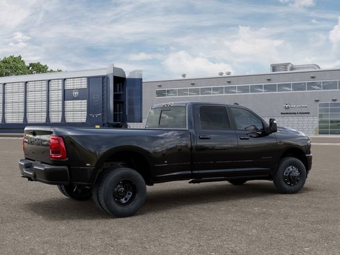 New 2026 RAM 3500 Laramie AWD/4WD image 10