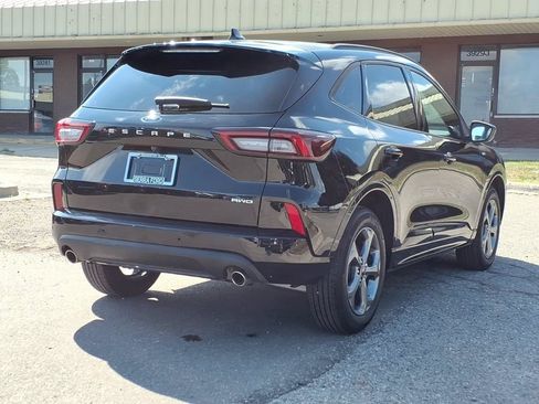 Used 2024 Ford Escape ST-Line w/ Tech Pack #1 AWD/4WD image 5