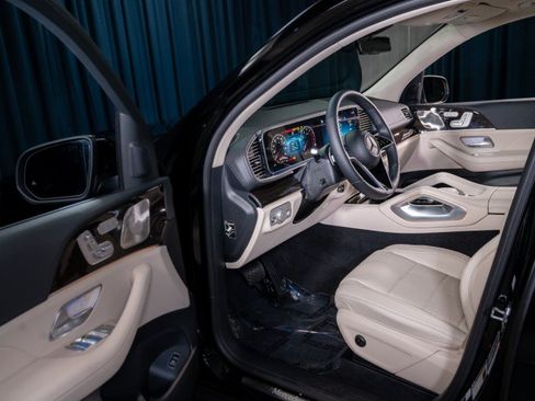 Certified 2026 Mercedes-Benz GLS 450 4MATIC image 13