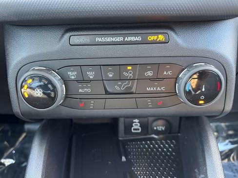 Used 2024 Ford Bronco Sport Big Bend w/ Convenience Package image 18