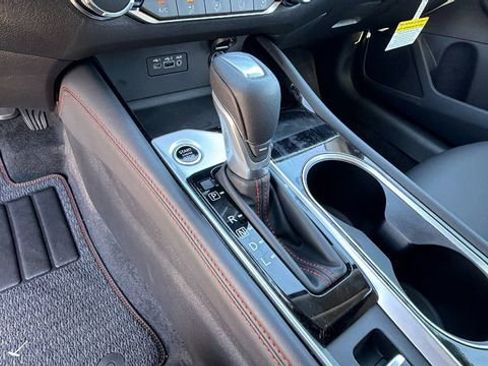 New 2025 Nissan Altima 2.5 SR image 24