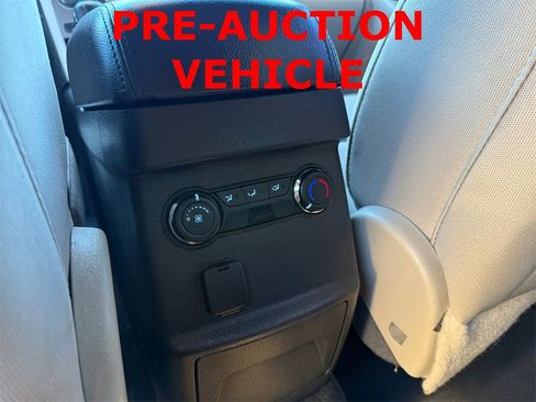 Used 2013 Ford Explorer FWD image 26