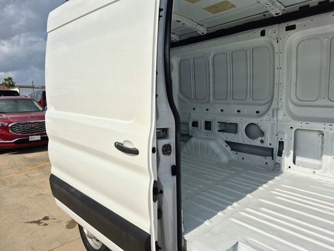 Used 2022 Ford Transit 350 Medium Roof RWD image 16
