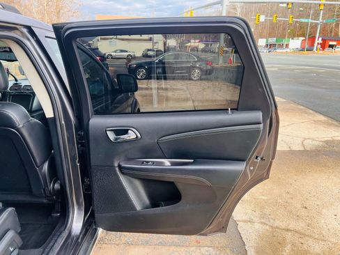 Used 2016 Dodge Journey Crossroad image 21