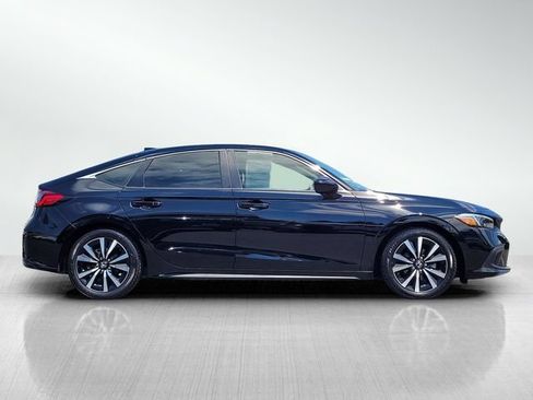 Used 2022 Honda Civic EX-L image 3