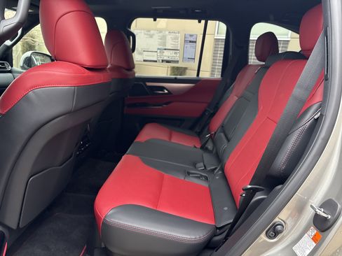 New 2025 Lexus LX 700h F Sport w/ Accessory Package (Z1) image 32