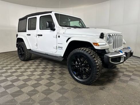 Used 2023 Jeep Wrangler Unlimited Sahara image 2