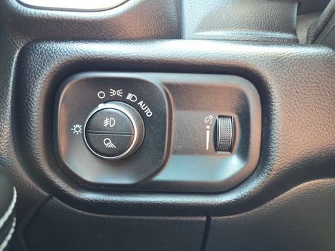 Used 2025 RAM 2500 Big Horn AWD/4WD image 11