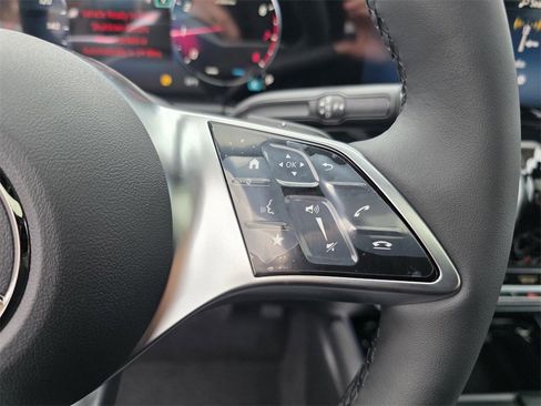 New 2026 Mercedes-Benz GLC 300 image 18