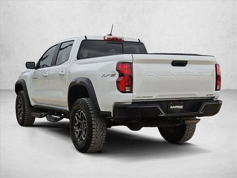 Used 2024 Chevrolet Colorado ZR2 w/ Technology Package AWD/4WD image 8