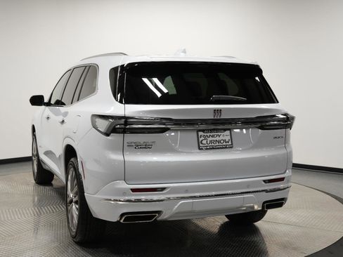 New 2026 Buick Enclave Avenir image 5
