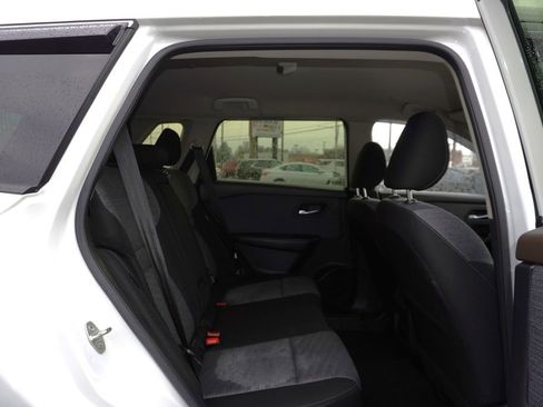 Used 2023 Nissan Rogue SV image 26