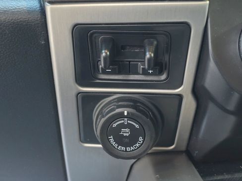 Used 2022 Ford F250 Platinum w/ Tremor Off-Road Package AWD/4WD image 19