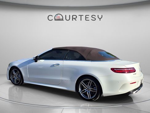 Used 2019 Mercedes-Benz E 450 Cabriolet image 3