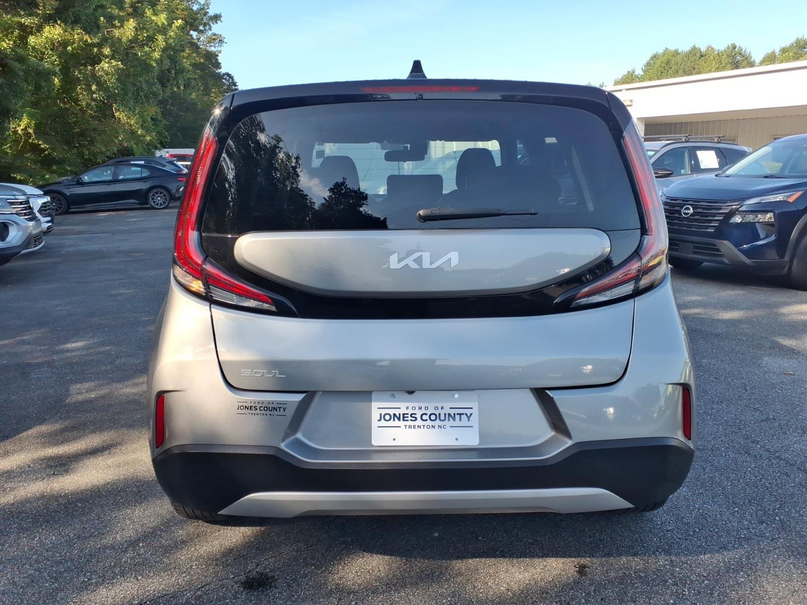 Used 2024 Kia Soul LX w/ LX Technology Package FWD image 3